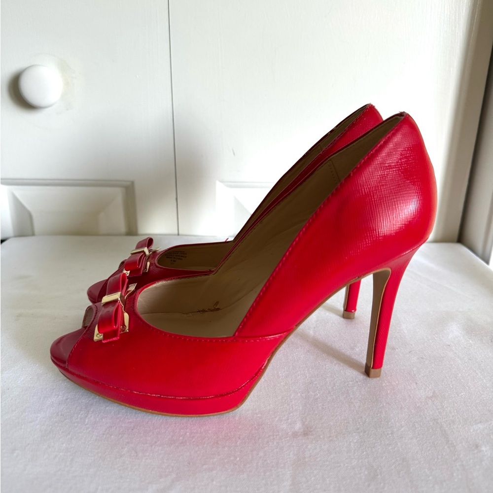 Marc Fisher Marsha Red Peep Toe Pumps Size 6.5